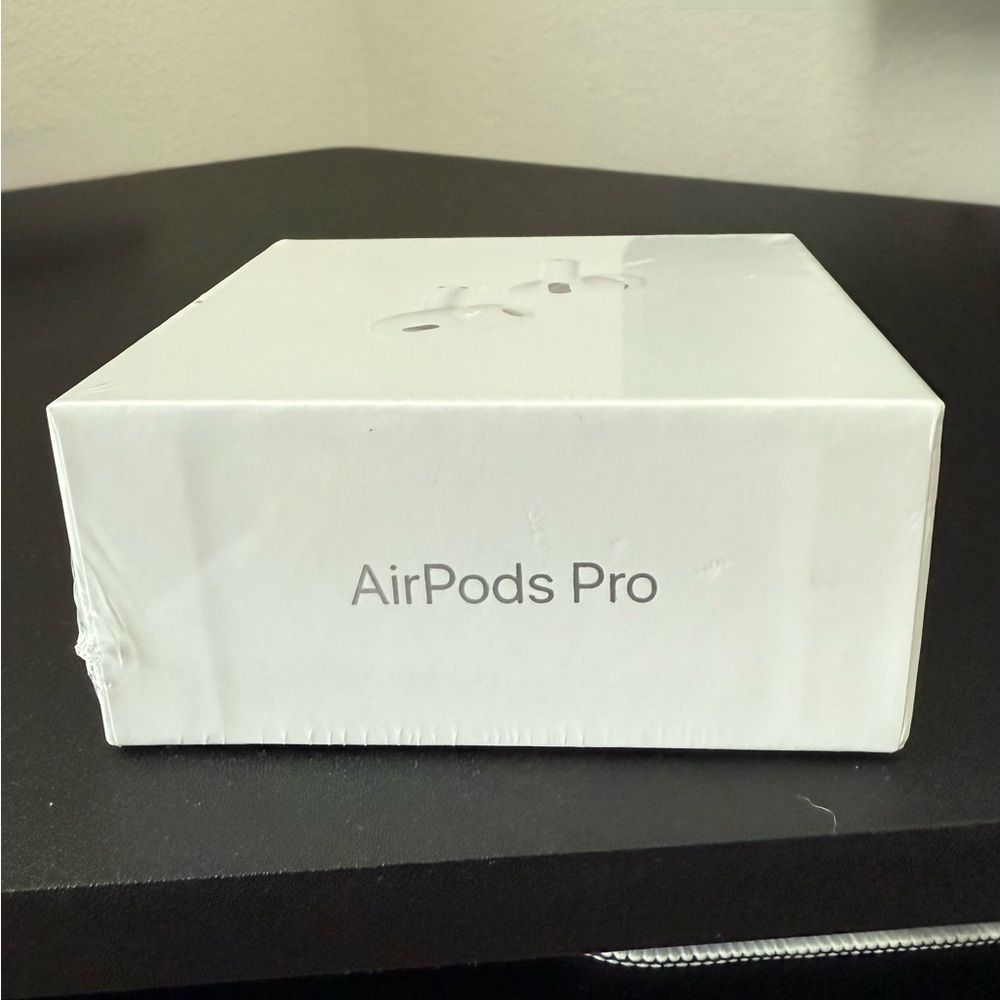 Apple AirPods Pro with MagSafe Charging Case - White